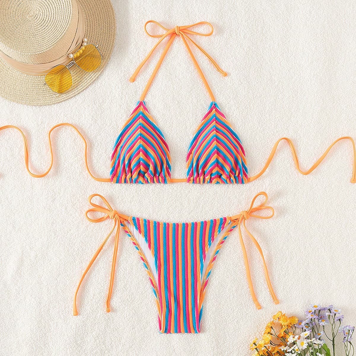 Nouvelle arrivée Ensemble de bikini ras-du-cou dos nu en tissu de serviette avec lien pour femmes, tenue de plage pour l'été